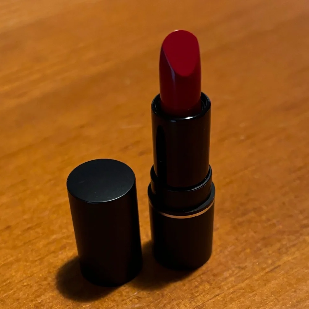 Makeup Forever Matte Lipstick